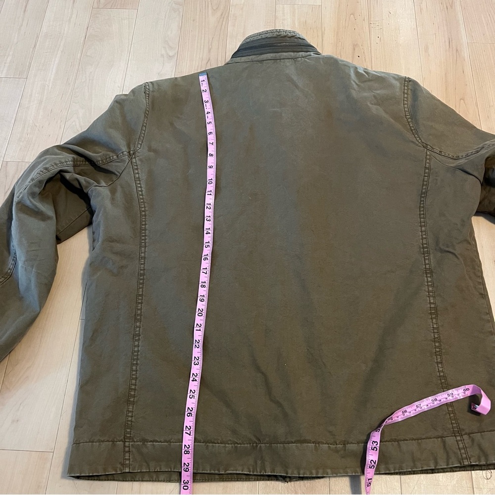 Levi's Green Military Field Jacket with Structured Collar and Sturdy Material - Picture 7 of 11